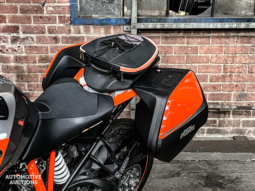 KTM Superduke GT AKRAPOVIC 173PS 2017.