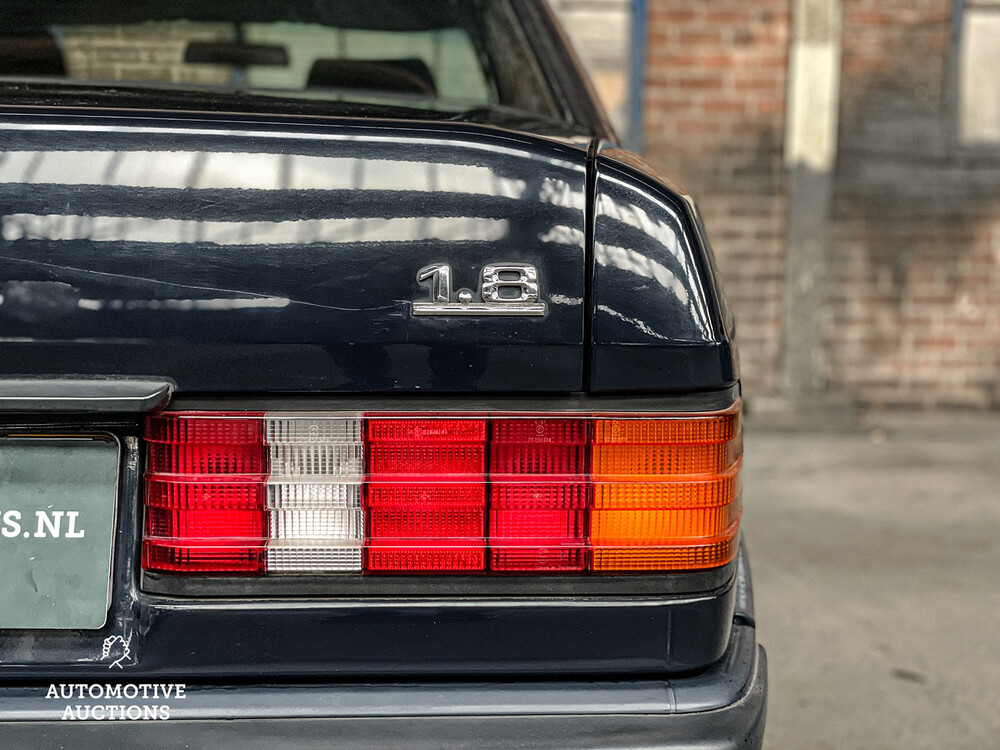 Mercedes-Benz E190 1.8 Basic U9 E-Klasse 1992, DJ-GV-87.