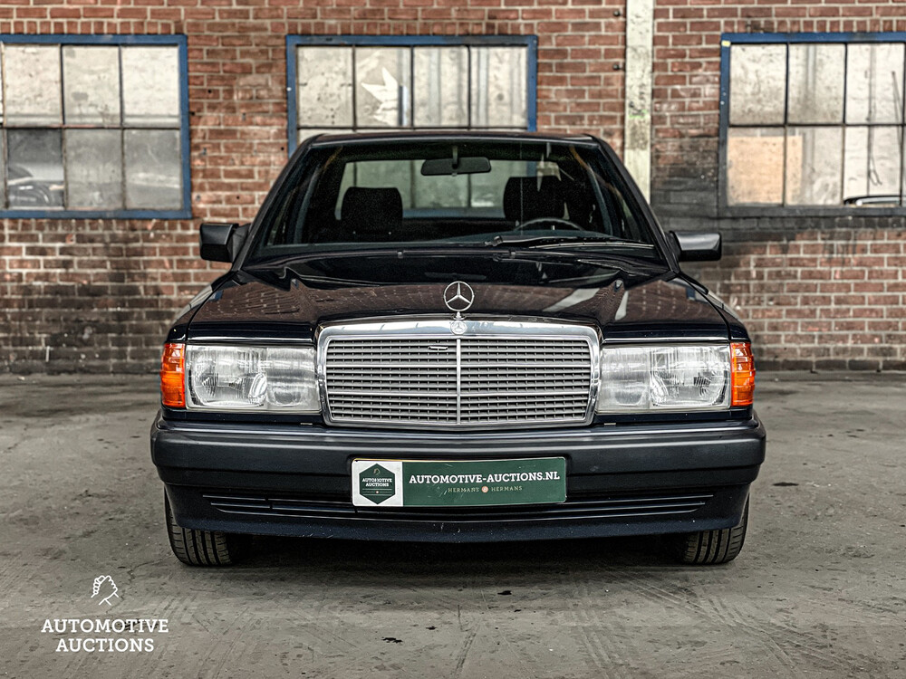 Mercedes-Benz E190 1.8 Basic U9 E-Klasse 1992, DJ-GV-87.