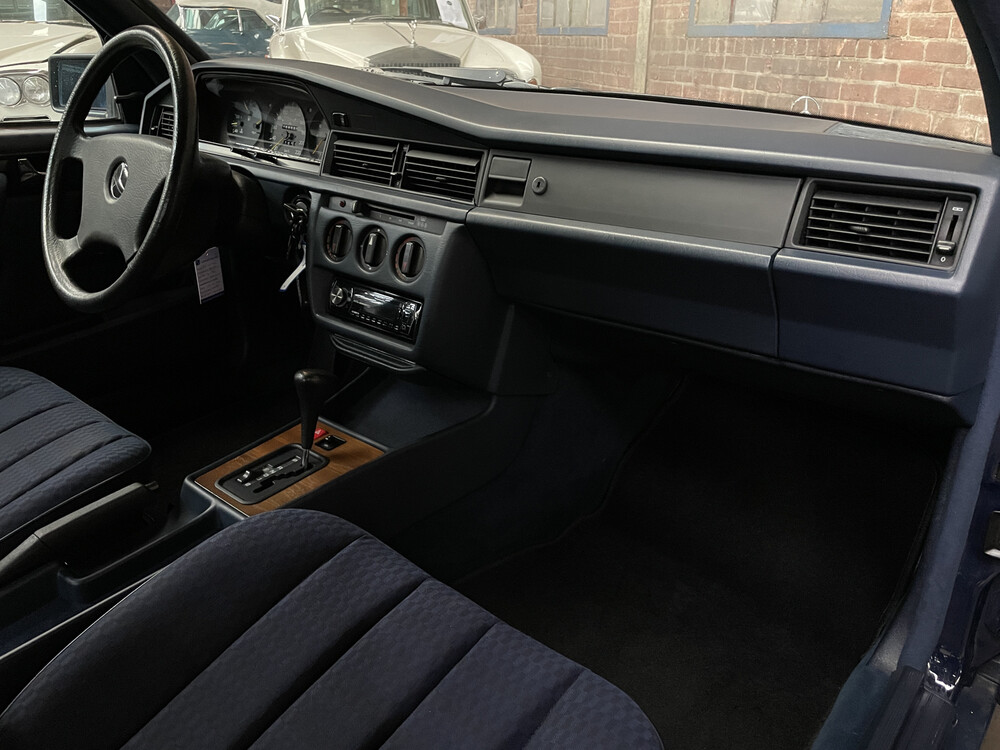 Mercedes-Benz E190 1.8 Basic U9 E-Klasse 1992, DJ-GV-87.