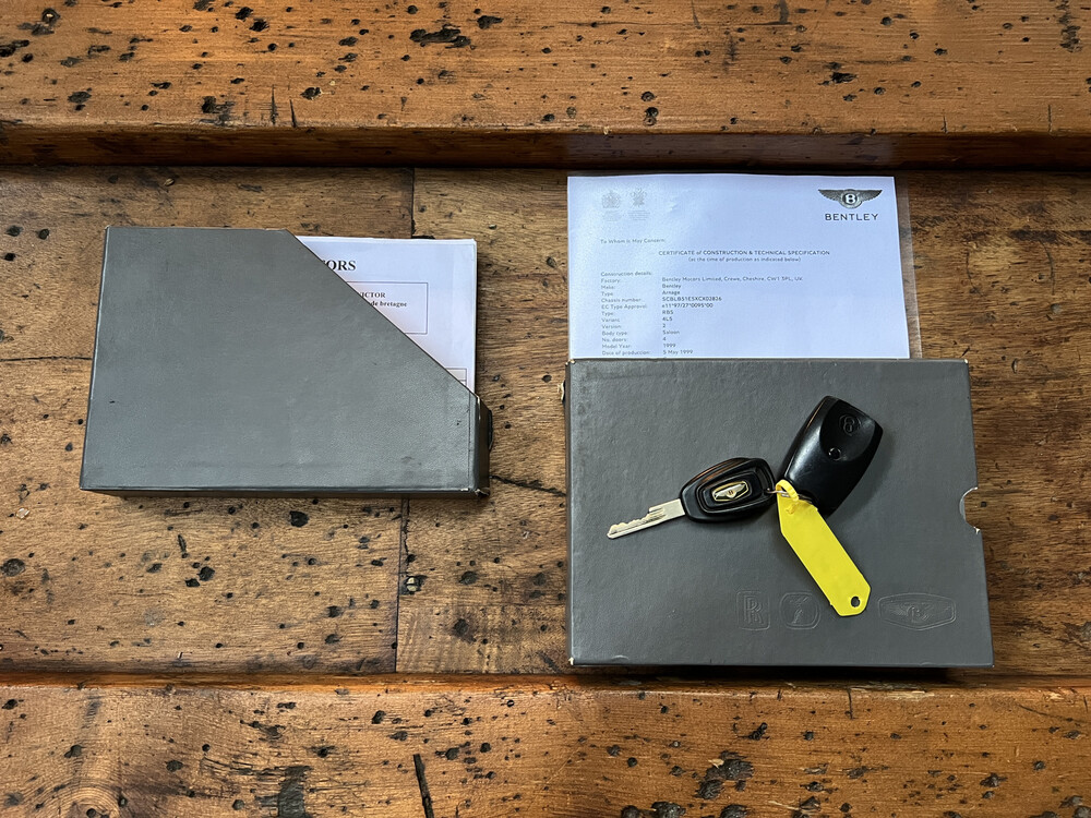 Bentley Arnage Green Label 4.4 V8 1999, R-317-XF.