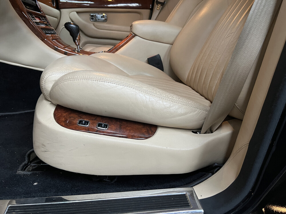 Bentley Arnage Green Label 4.4 V8 1999, R-317-XF.