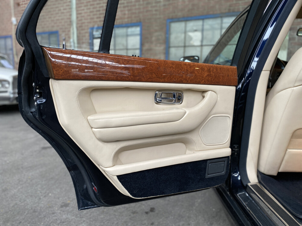 Bentley Arnage Green Label 4.4 V8 1999, R-317-XF.