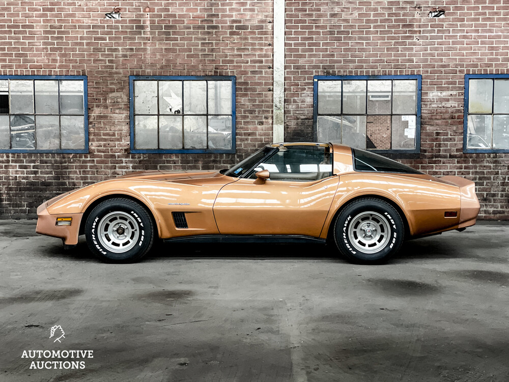 Chevrolet Corvette C3 V8 1982.