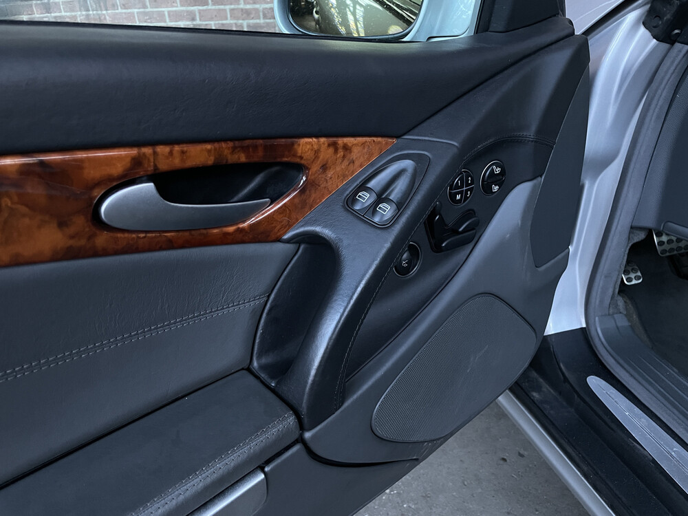 Mercedes-Benz SL500 306PS 2001 SL-Klasse -Org. NL-, 82-HN-RG.