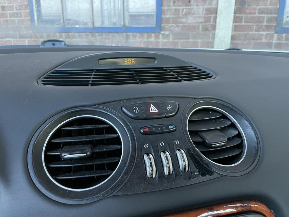 Mercedes-Benz SL500 306PS 2001 SL-Klasse -Org. NL-, 82-HN-RG.