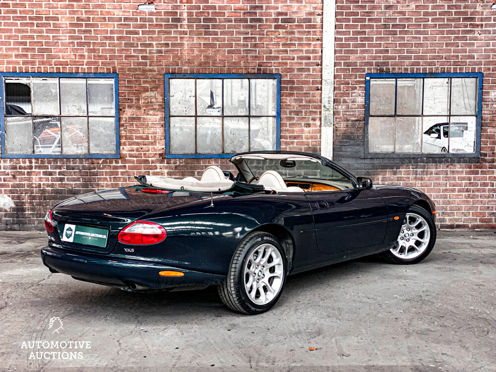Jaguar XK8 4.0 V8 Cabriolet 286 PS 2000, 07-XJ-GG.