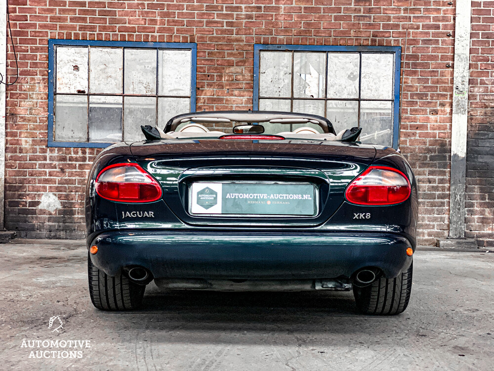 Jaguar XK8 4.0 V8 Cabriolet 286 PS 2000, 07-XJ-GG.