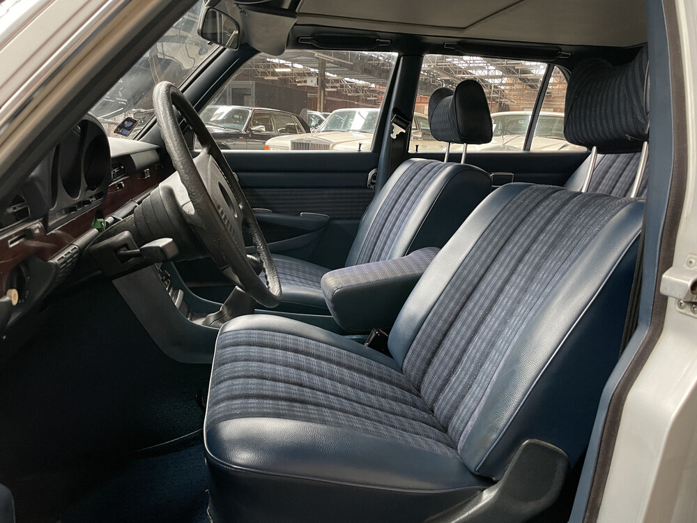 Mercedes-Benz 280S W116 160 PS 1974 S-Klasse, 99-YD-68.