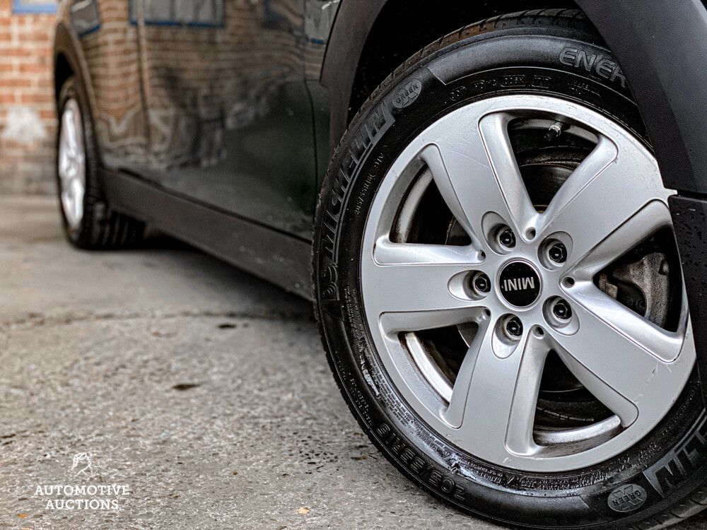 Mini Clubmann 1.5D 116 PS British Racing Green Mini Cooper 2016.