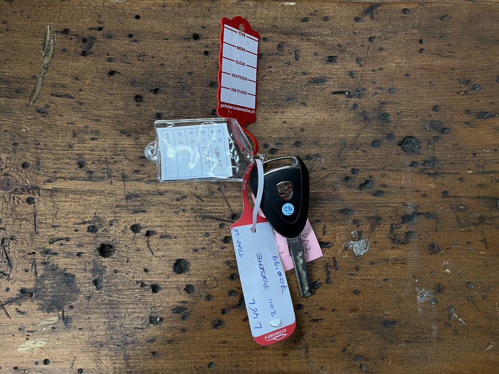 Porsche-Boxster 987.2 2.9 PDK 256 PS 2011.