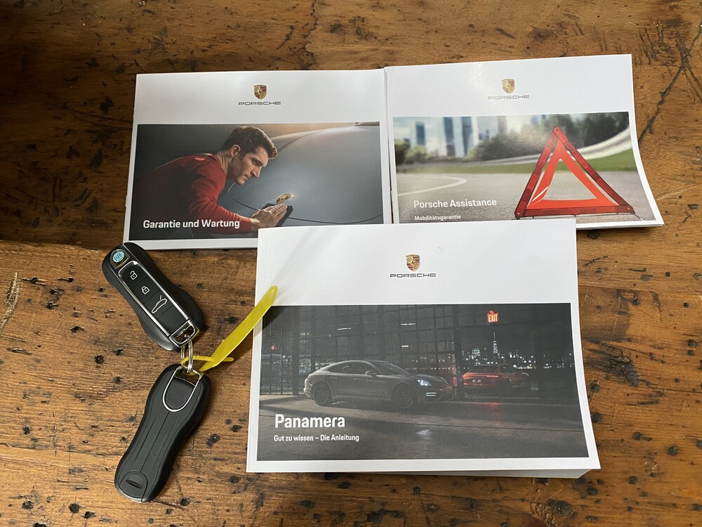 Porsche Panamera 4 E-Hybrid SportChrono 462PS 2022 -GARANTIE-.