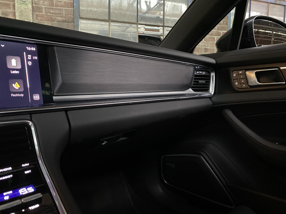 Porsche Panamera 4 E-Hybrid SportChrono 462PS 2022 -GARANTIE-.