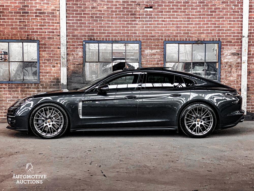 Porsche Panamera 4 E-Hybrid SportChrono 462PS 2022 -GARANTIE-.