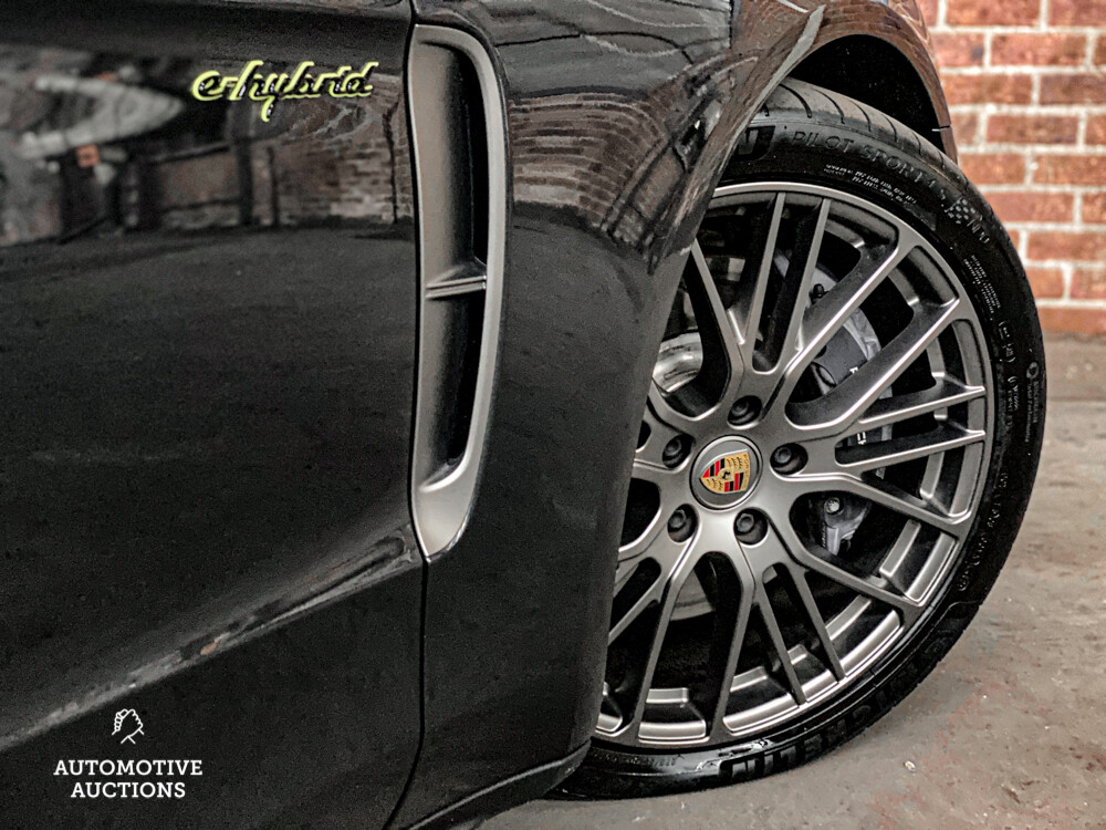 Porsche Panamera 4 E-Hybrid SportChrono 462PS 2022 -GARANTIE-.