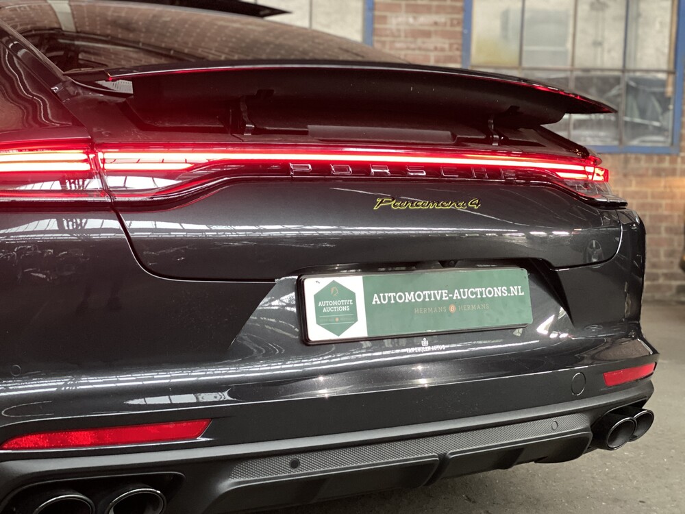 Porsche Panamera 4 E-Hybrid SportChrono 462PS 2022 -GARANTIE-.