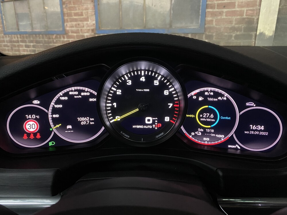 Porsche Panamera 4 E-Hybrid SportChrono 462PS 2022 -GARANTIE-.