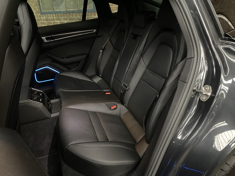 Porsche Panamera 4 E-Hybrid SportChrono 462PS 2022 -GARANTIE-.
