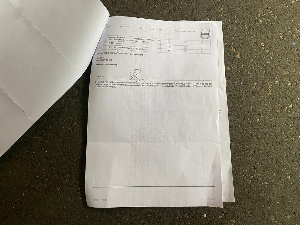 Volvo XC90 T8 Twin Engine AWD Momentum 320PS 2016 -Org. NL-, JK-06-N.