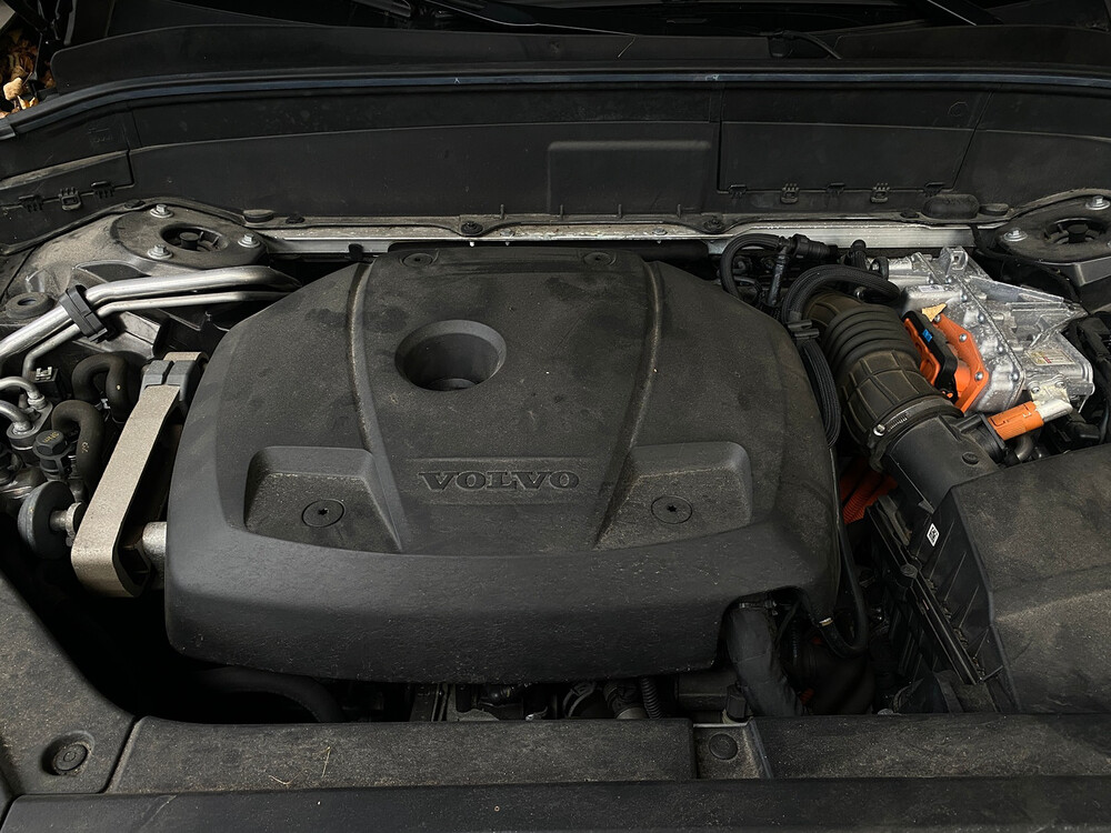 Volvo XC90 T8 Twin Engine AWD Momentum 320PS 2016 -Org. NL-, JK-06-N.