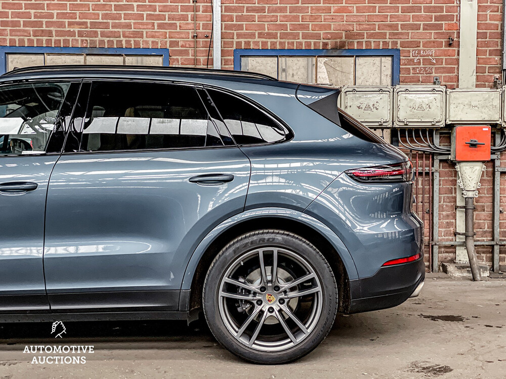 Porsche Cayenne 3.0 V6 340PS 2018 NEUES MODELL -Orig. NL-, ST-296-D.