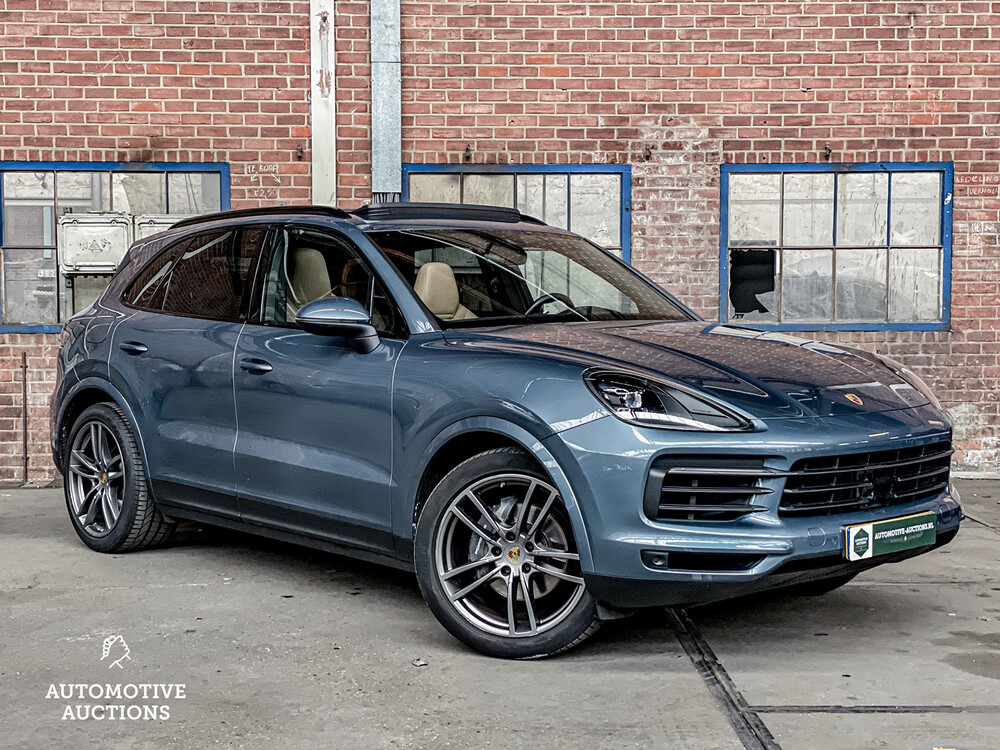 Porsche Cayenne 3.0 V6 340PS 2018 NEUES MODELL -Orig. NL-, ST-296-D.