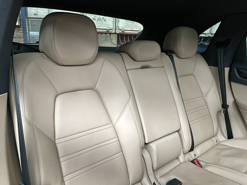 Porsche Cayenne 3.0 V6 340PS 2018 NEUES MODELL -Orig. NL-, ST-296-D.