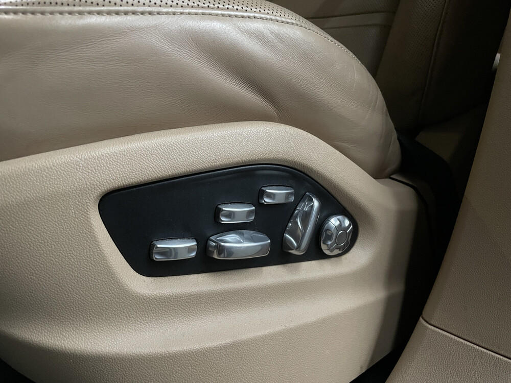 Porsche Cayenne 3.0 V6 340PS 2018 NEUES MODELL -Orig. NL-, ST-296-D.