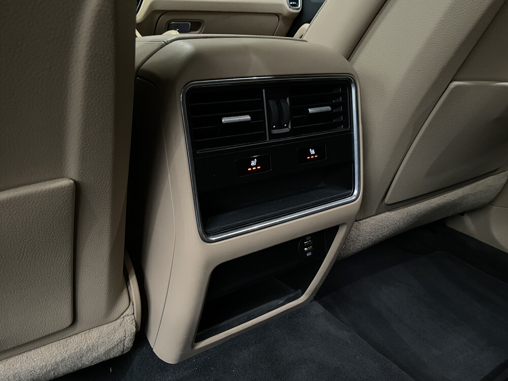 Porsche Cayenne 3.0 V6 340PS 2018 NEUES MODELL -Orig. NL-, ST-296-D.