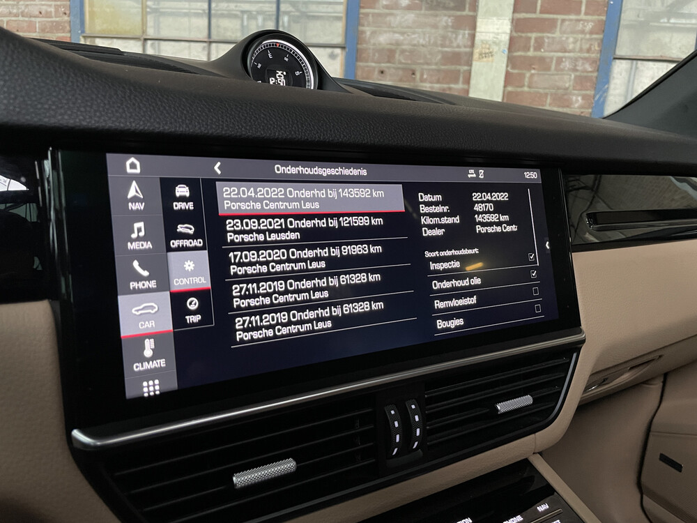 Porsche Cayenne 3.0 V6 340PS 2018 NEUES MODELL -Orig. NL-, ST-296-D.