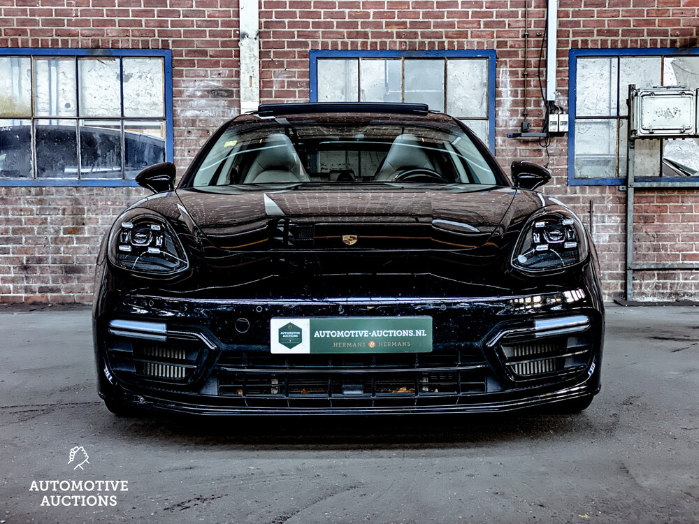 Porsche Panamera Sport Turismo E-Hybrid 4 2.9 V6 SportChrono 440pk 2019