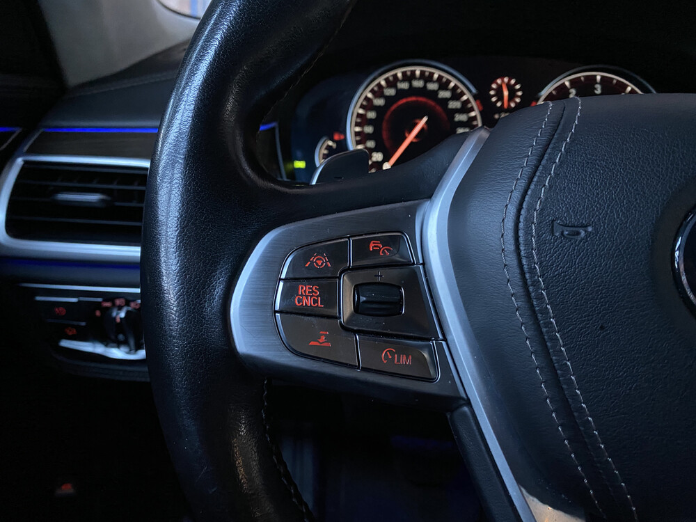 BMW 750Li High Executive Twin Power Turbo 449 PS 2016 7er Serie, PL-586-X.