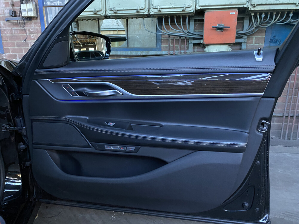 BMW 750Li High Executive Twin Power Turbo 449 PS 2016 7er Serie, PL-586-X.