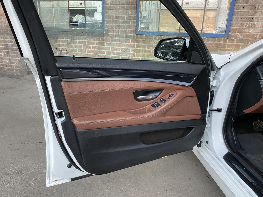 BMW 520d Touring High Executive 5er 190PS 2016, TD-201-N.