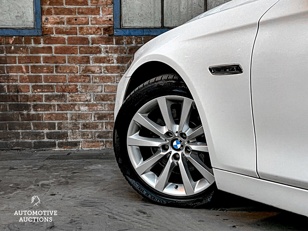 BMW 520d Touring High Executive 5er 190PS 2016, TD-201-N.