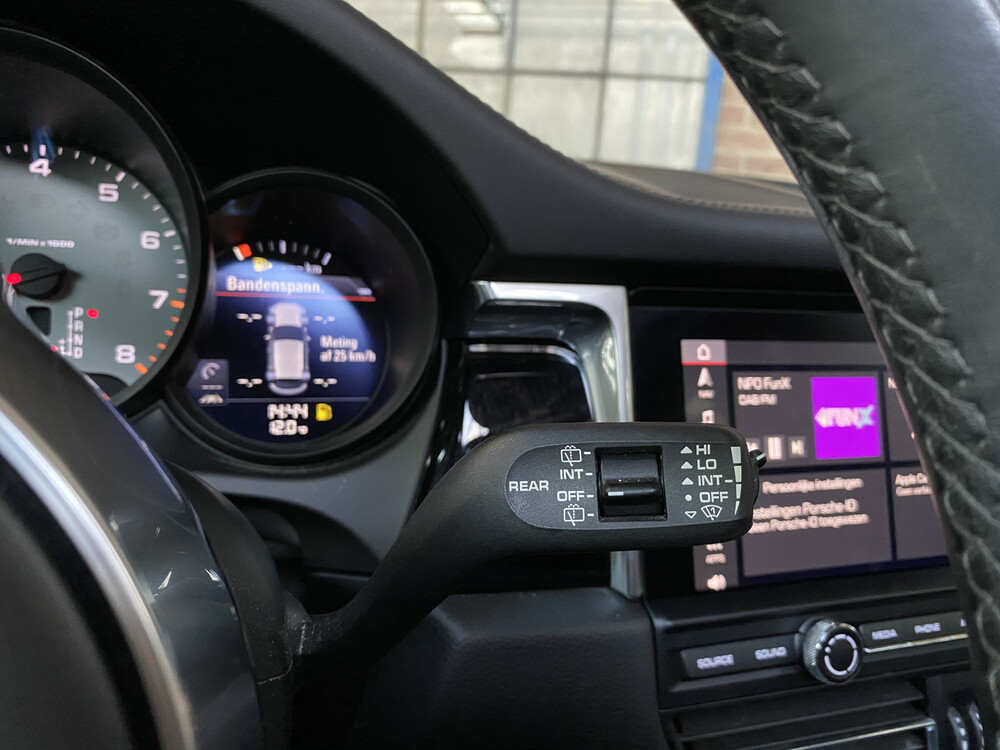 Porsche Macan S3.0 V6 354 PS 2019, N-204-DD.