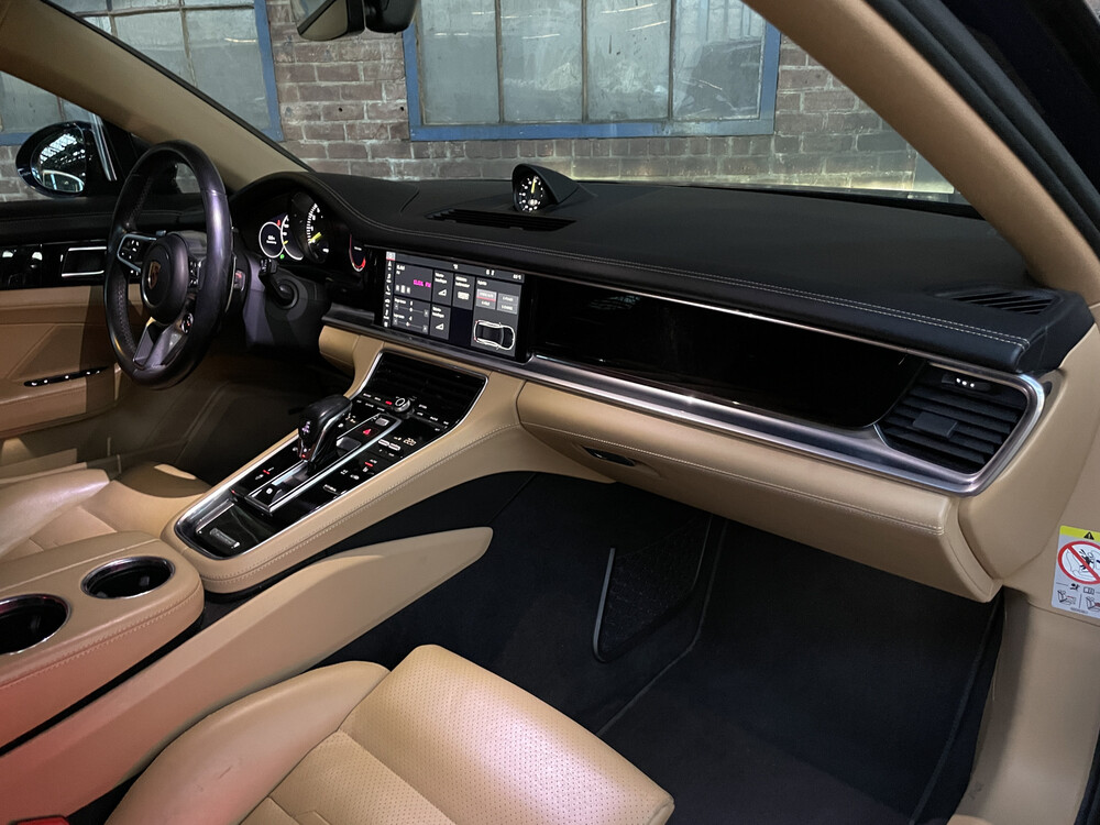Porsche Panamera E-Hybrid 4 2.9 V6 SportChrono 462PS 2018 -Orig. NL-, SF-783-F.