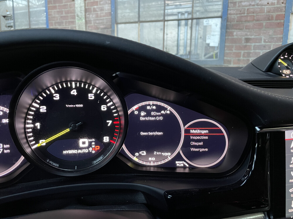 Porsche Panamera E-Hybrid 4 2.9 V6 SportChrono 462PS 2018 -Orig. NL-, SF-783-F.