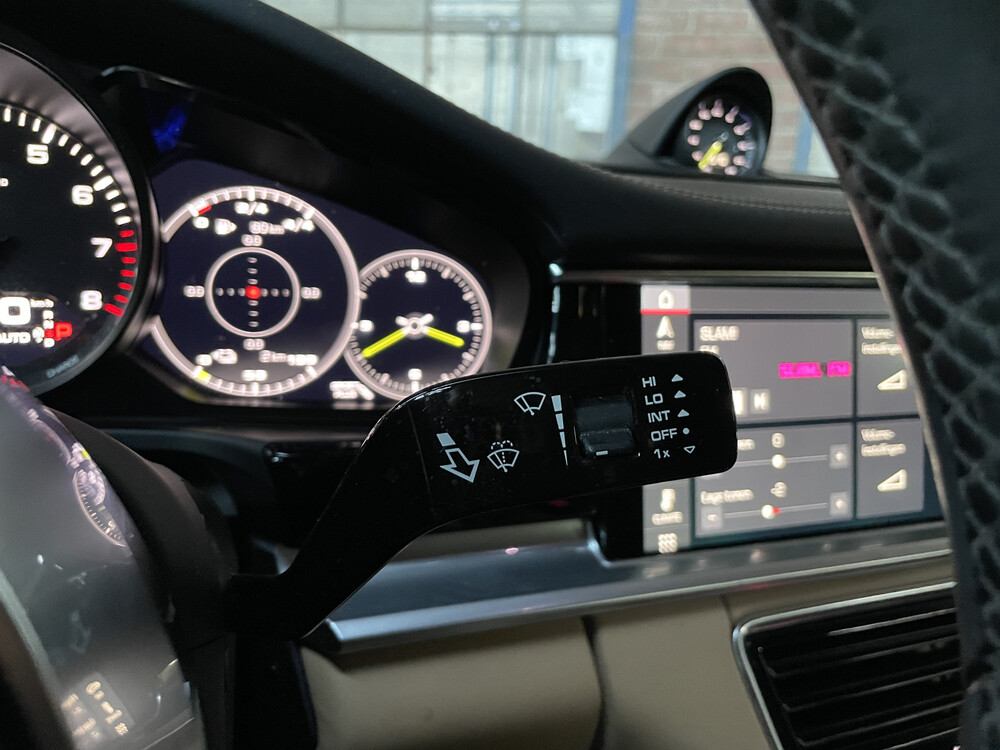 Porsche Panamera E-Hybrid 4 2.9 V6 SportChrono 462PS 2018 -Orig. NL-, SF-783-F.