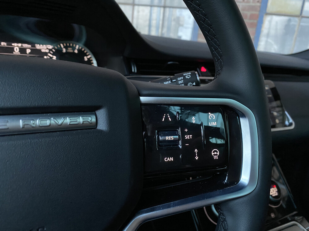 Land Rover Range Rover Evoque P300e Hybrid AWD SE 309PS 2022 -Werksgarantie-.