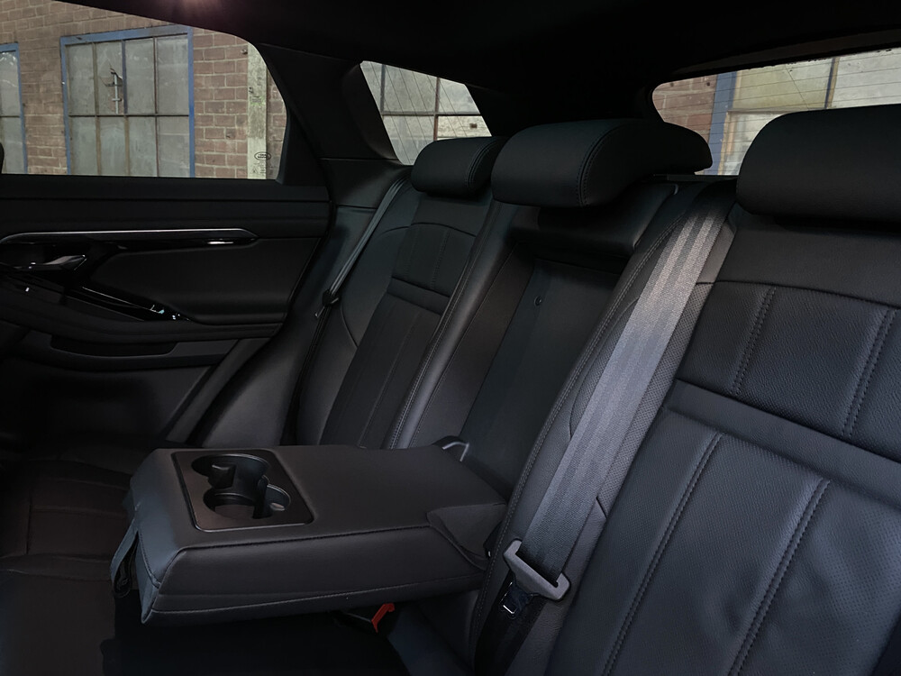 Land Rover Range Rover Evoque P300e Hybrid AWD SE 309PS 2022 -Werksgarantie-.