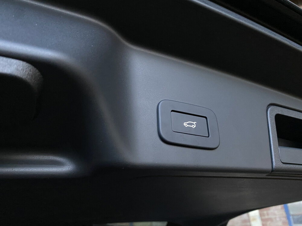 Land Rover Range Rover Evoque P300e Hybrid AWD SE 309PS 2022 -Werksgarantie-.