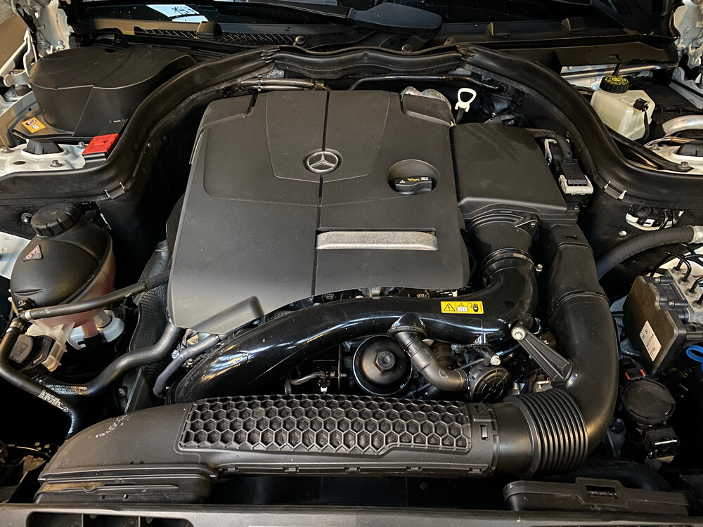 Mercedes-Benz E200 Ambition Sport Edition 184 PS 2016 Cabriolet E-Klasse, JT-474-Z.