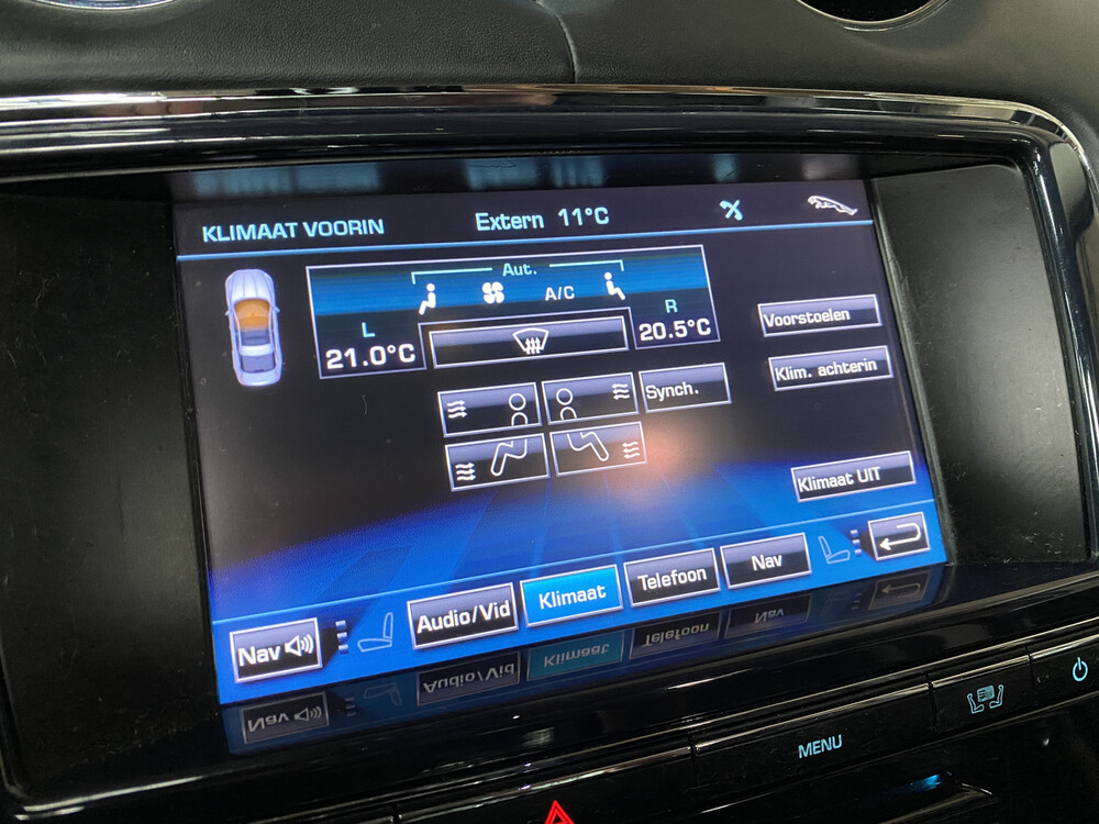 Jaguar XJ5.0 V8 Premium Luxury LWB 385 PS 2010, J-956-RX.