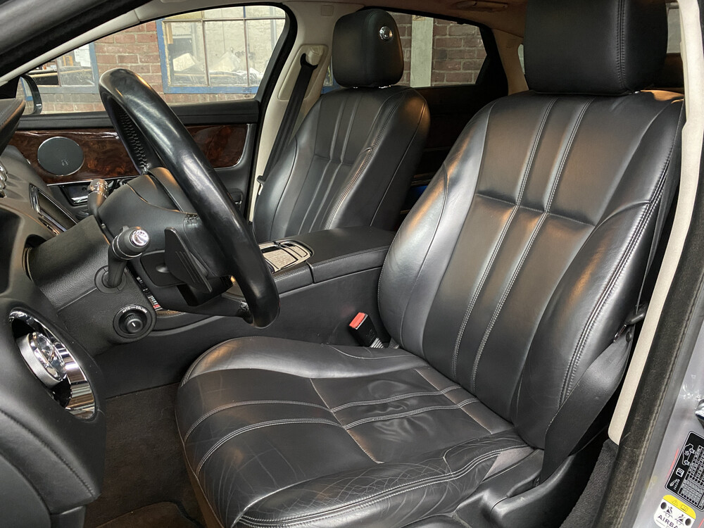 Jaguar XJ5.0 V8 Premium Luxury LWB 385 PS 2010, J-956-RX.