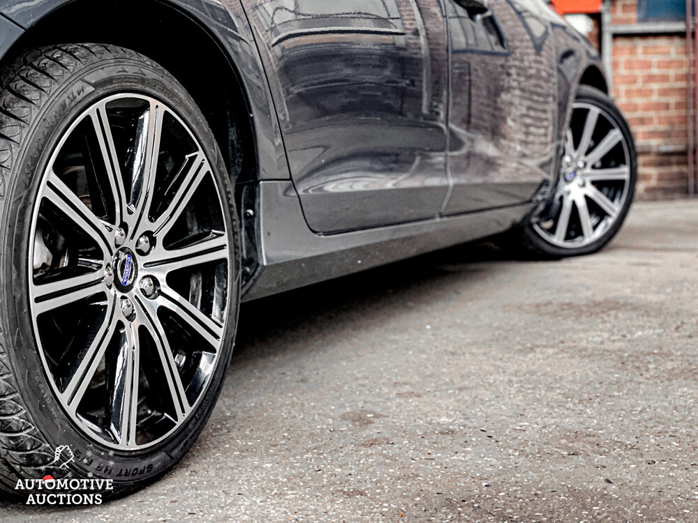 Volvo S60 T5 234PS 2016.