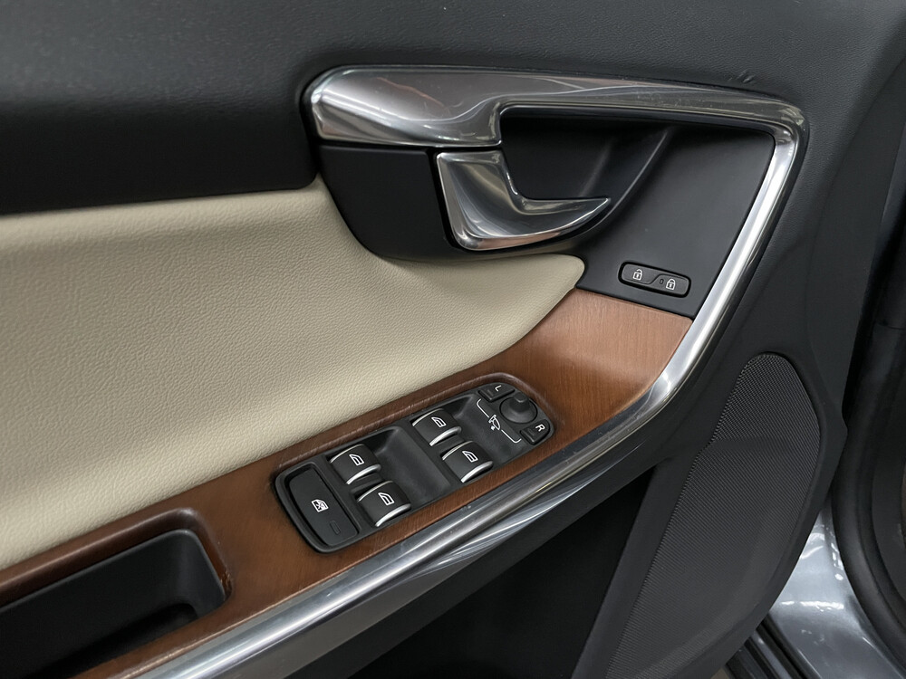 Volvo S60 T5 234PS 2016.