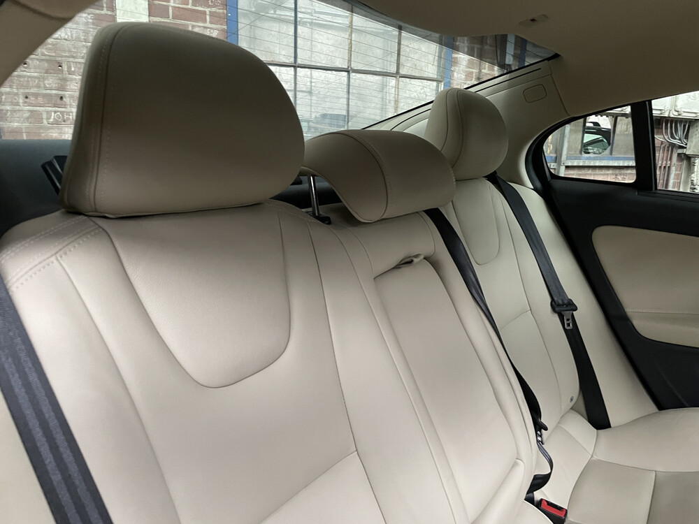 Volvo S60 T5 234PS 2016.