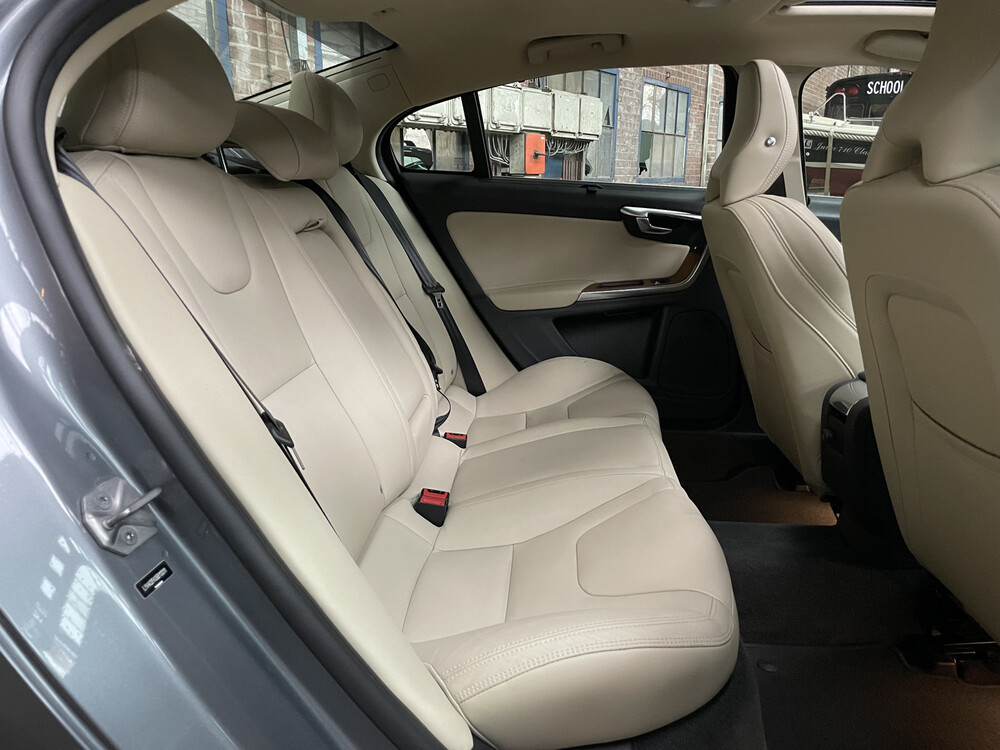 Volvo S60 T5 234PS 2016.