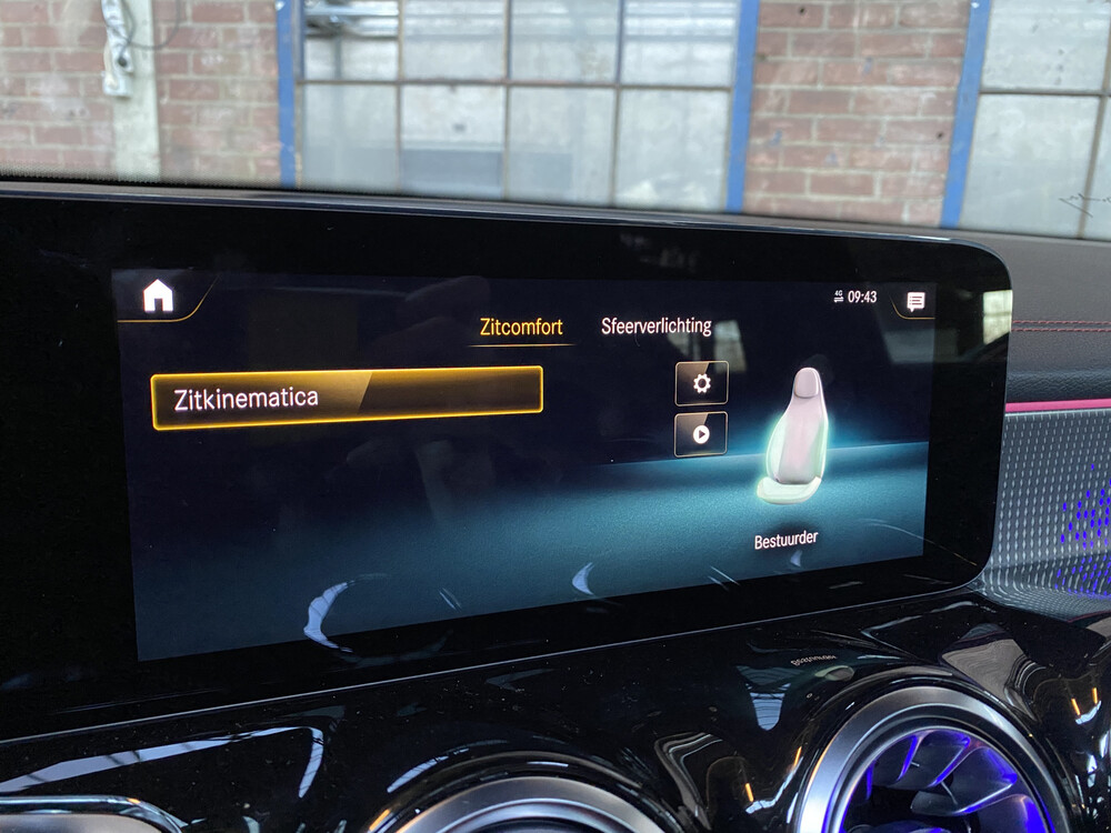 Mercedes-Benz EQB300 AMG 4Matic 228pk 2022 -Fabrieksgarantie-